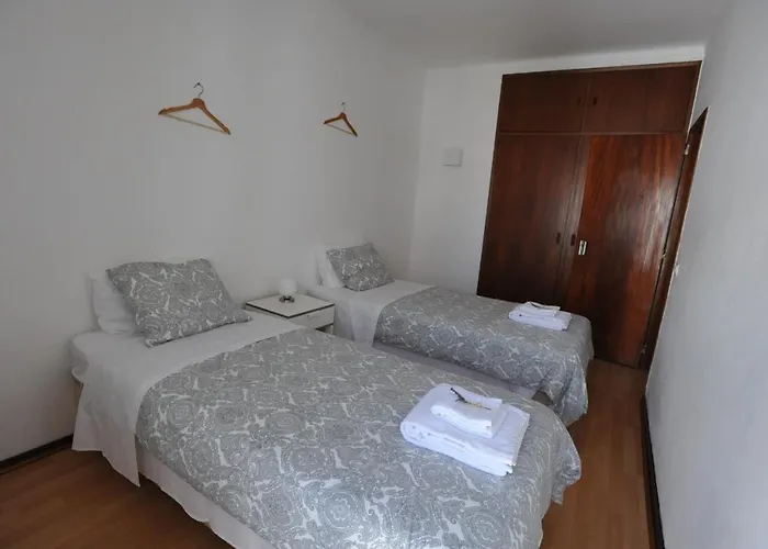 Ap 3 לאגוּ‏ש