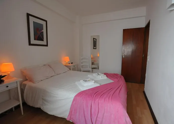 Ap 3 לאגוּ‏ש